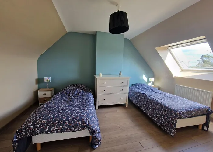 Nice Holiday Home With Beautiful Garden, Paimpol
